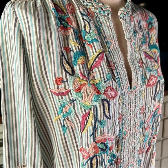 Johnny Was Lais Paris Effortless Striped Embroidered Blouse NWT New S - Picture 7 of 16